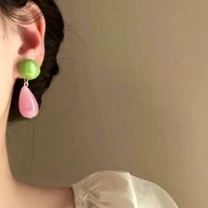 NEW 18k Gold Plated Pink and Green Pastel Lucite Drop Earrings